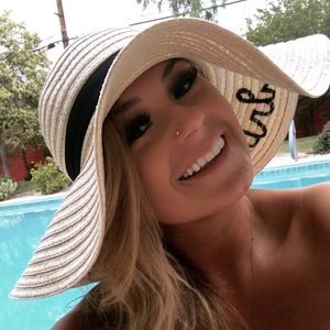 Meet your Posher, Lindsay